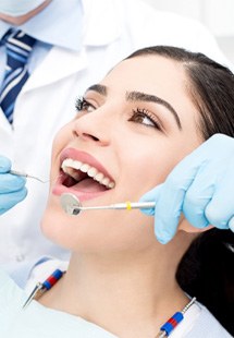 woman getting dental checkup near Parkwood